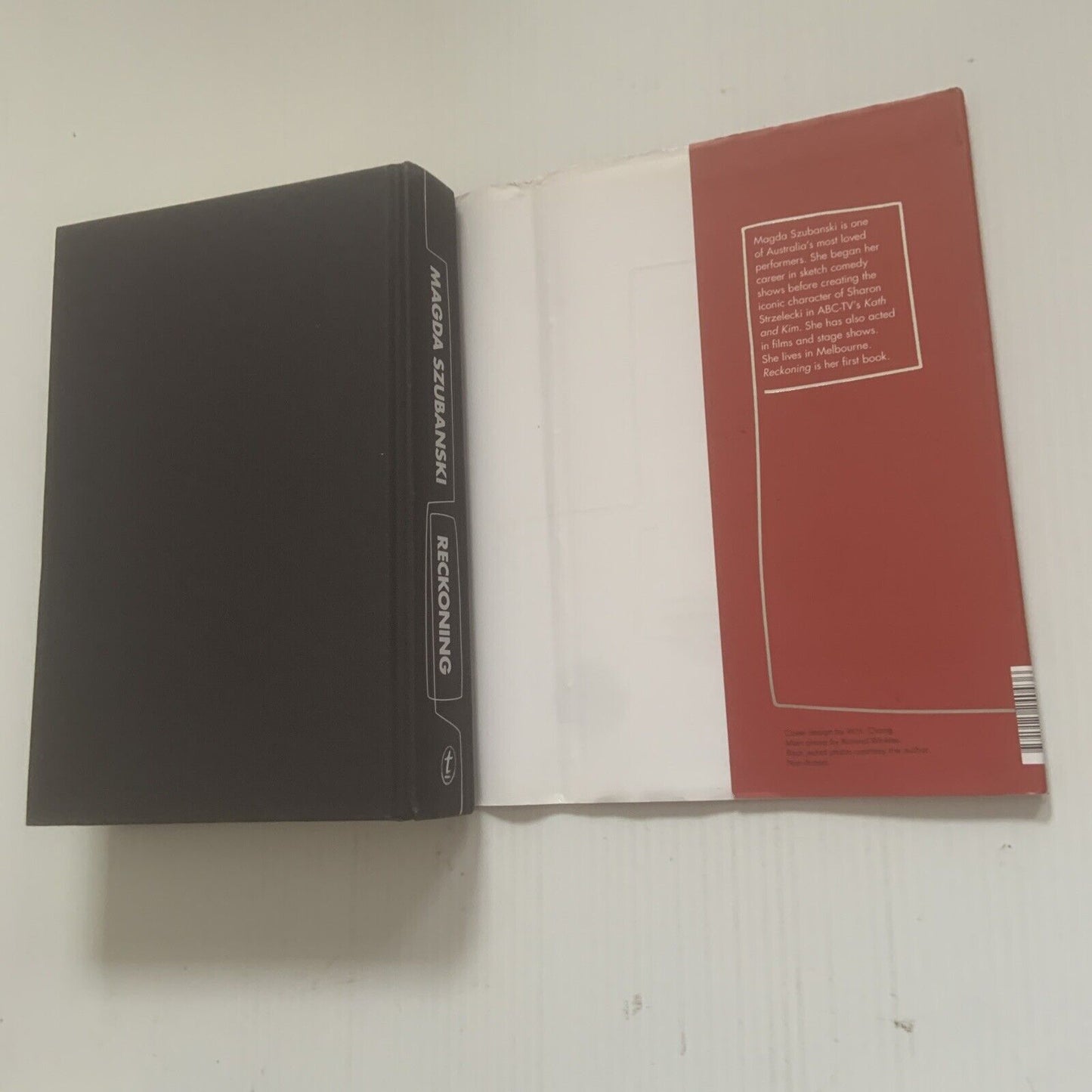 HC Book RECKONING A Memoir Magda Szubanski DJ 2015 Biography Australia