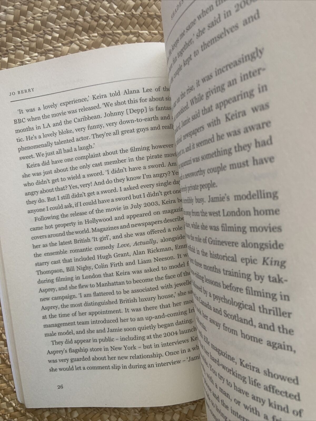 PB Book SHADES OF JAMIE DORNAN by Jo Berry Biography Christian Grey 2015 NEW