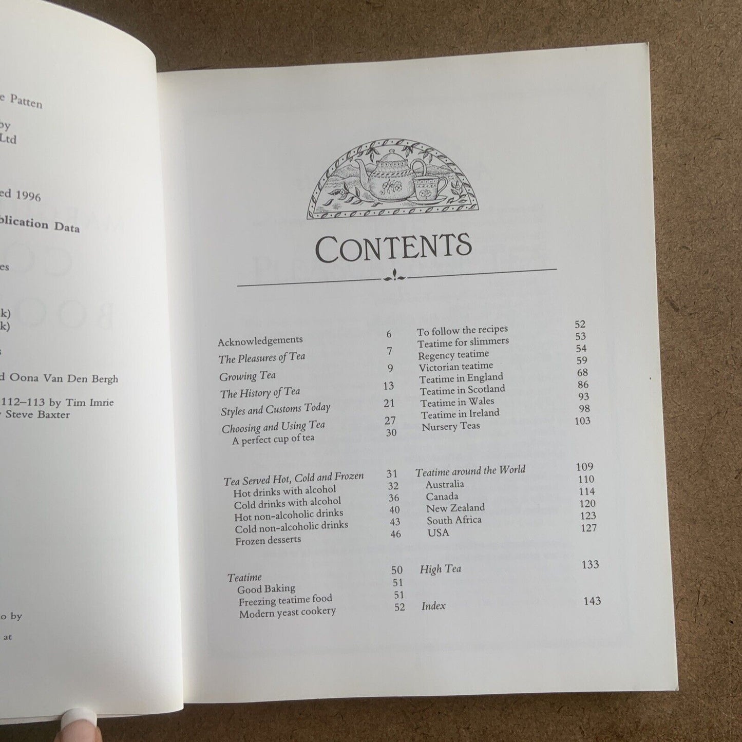 Cookbook Marguerite Patten's Complete Book of Teas Margerite Patten 1996 Recipes