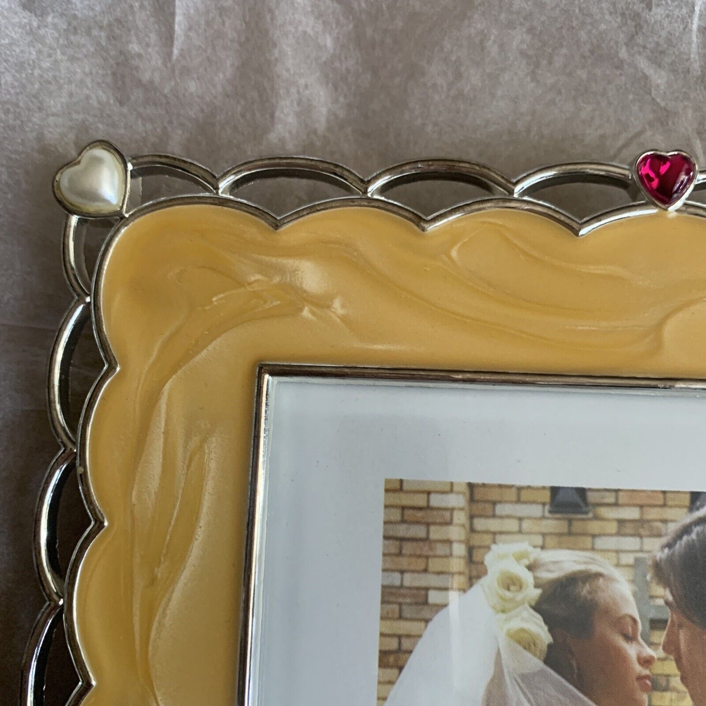 Metal Photo Frame Hand Polished & Yellow Lacquer Coated Wedding Box 10 x15cm NEW