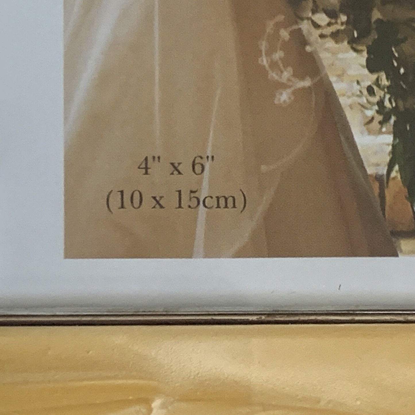 Metal Photo Frame Hand Polished & Yellow Lacquer Coated Wedding Box 10 x15cm NEW