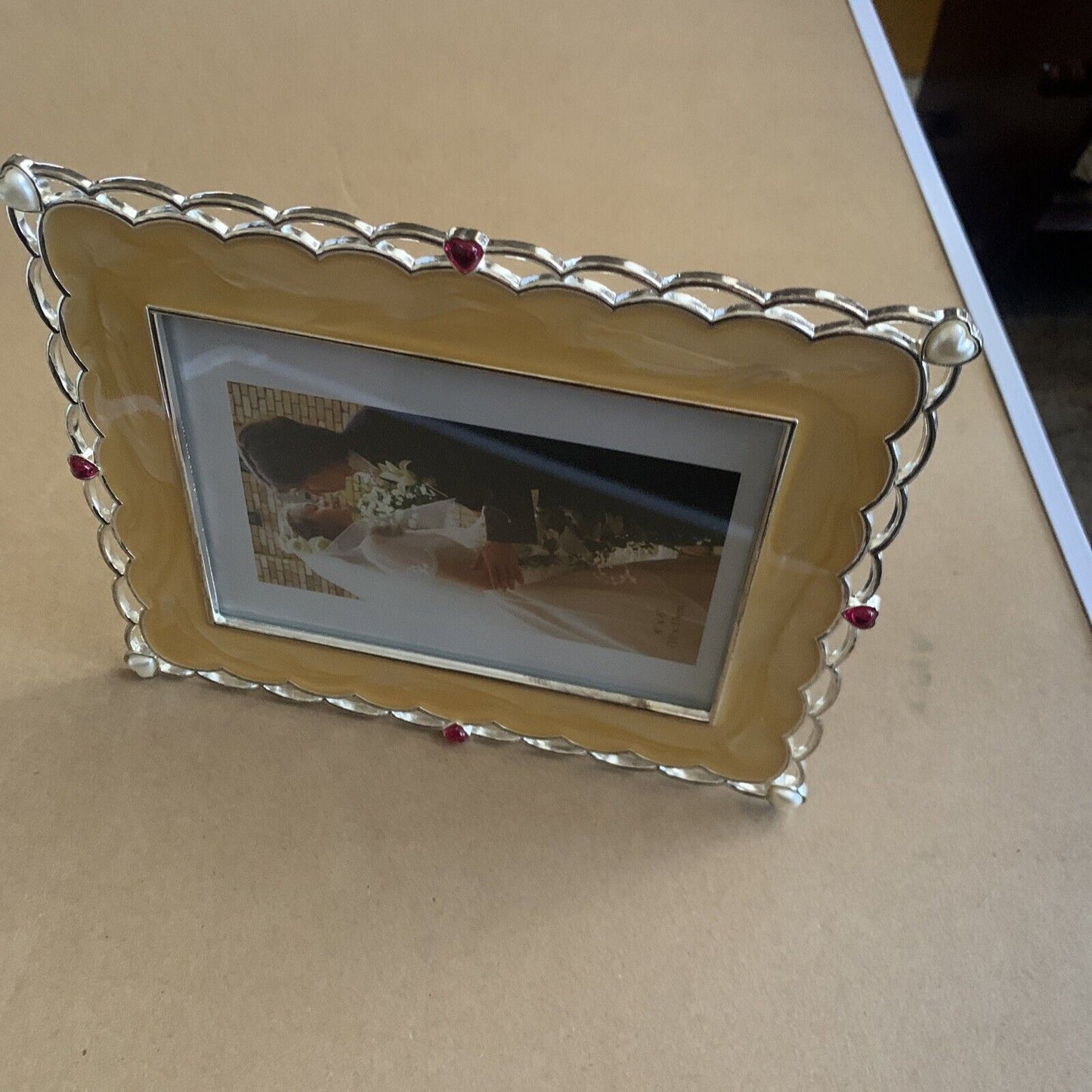 Metal Photo Frame Hand Polished & Yellow Lacquer Coated Wedding Box 10 x15cm NEW