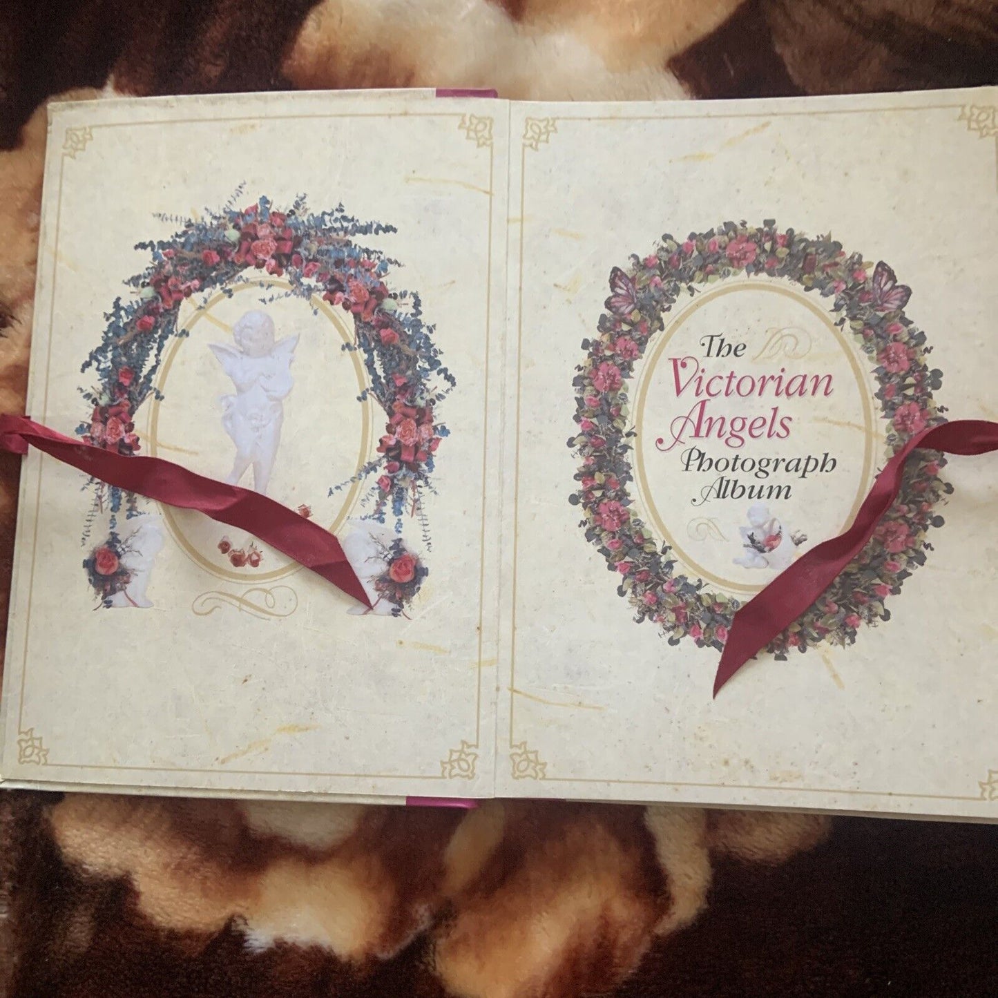Photograph Album VICTORIAN ANGELS 1998 Creative Publishing Inc DS-MAX Roses NEW