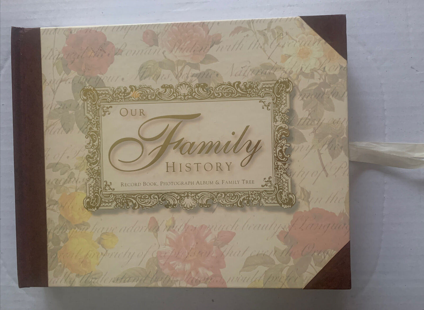 Photo Allbum OUR FAMILY HISTORY Record Book Scrap Victorian 1998 New Illustrated