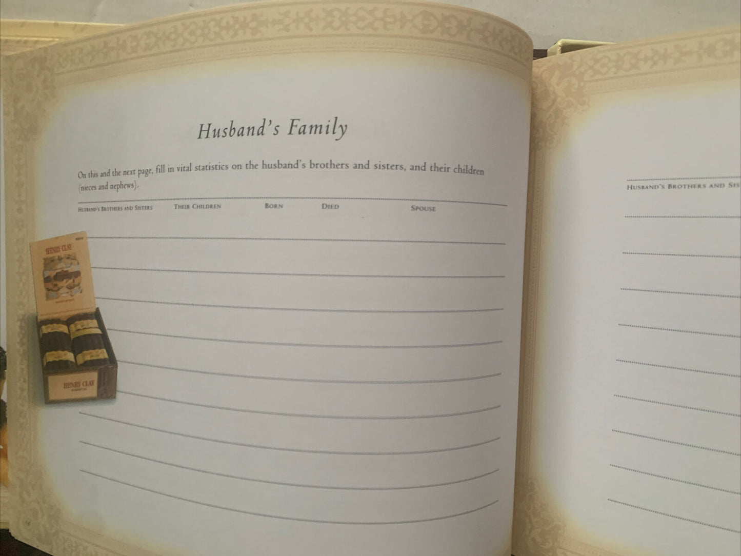 Photo Allbum OUR FAMILY HISTORY Record Book Scrap Victorian 1998 New Illustrated