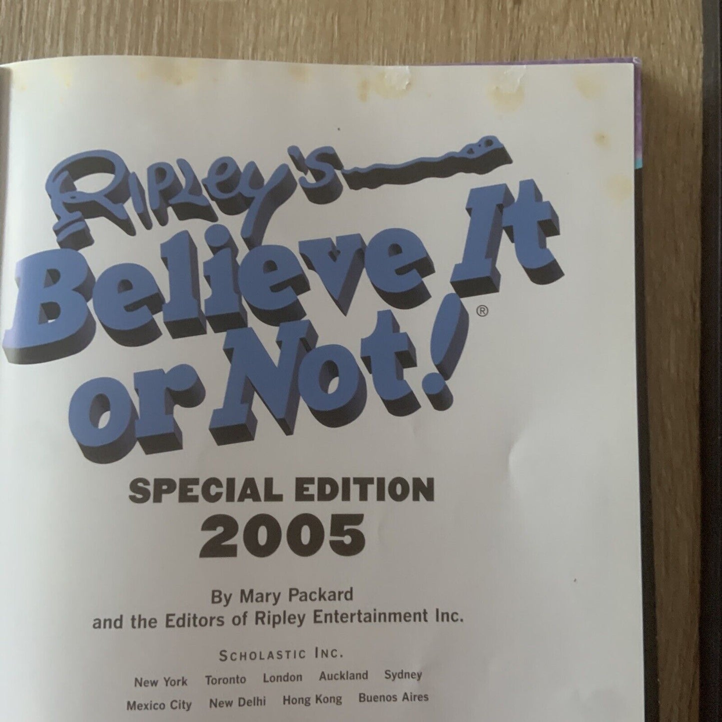 HC Book Ripleys Believe It or Not! Special Edition 2005 by Mary Packa Watermarks