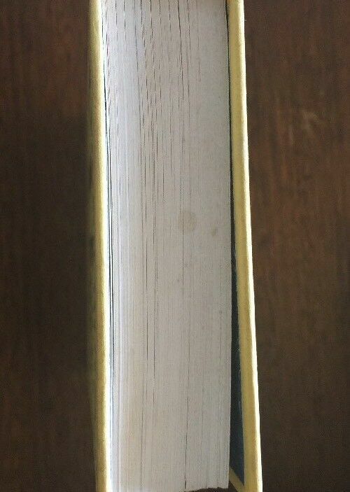 Vintage HC Book THE POCKET DANGEROUS BOOK FOR BOYS By Con & Hal Iggulden 2007