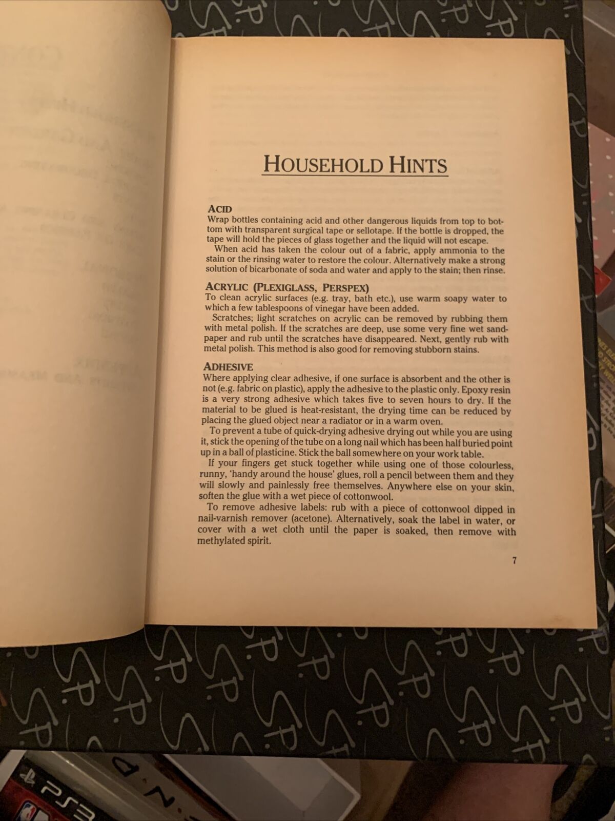 HC Book 4000 Household Hints by Ginette Chevallier Inscribed 1992