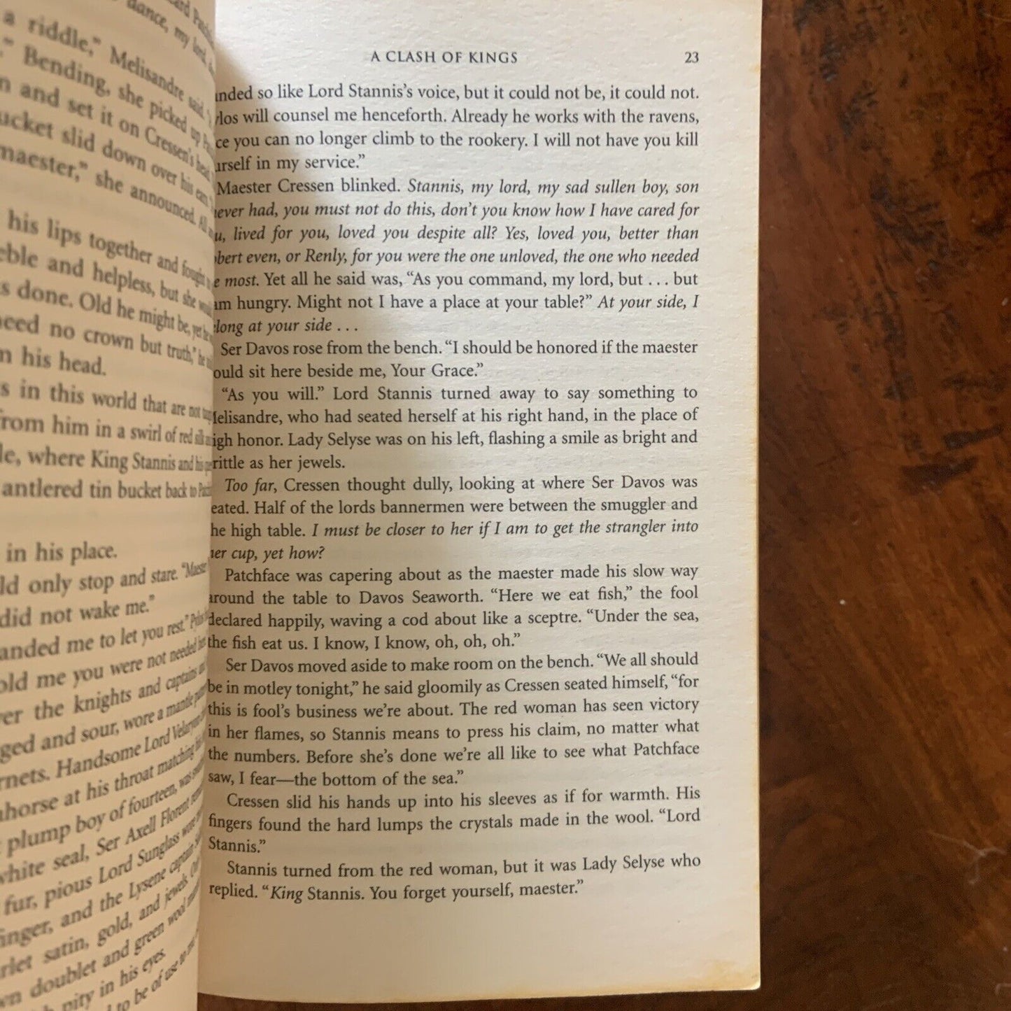 PB Book A CLASH OF KINGS by George R R Martin 1999 Book 2Two