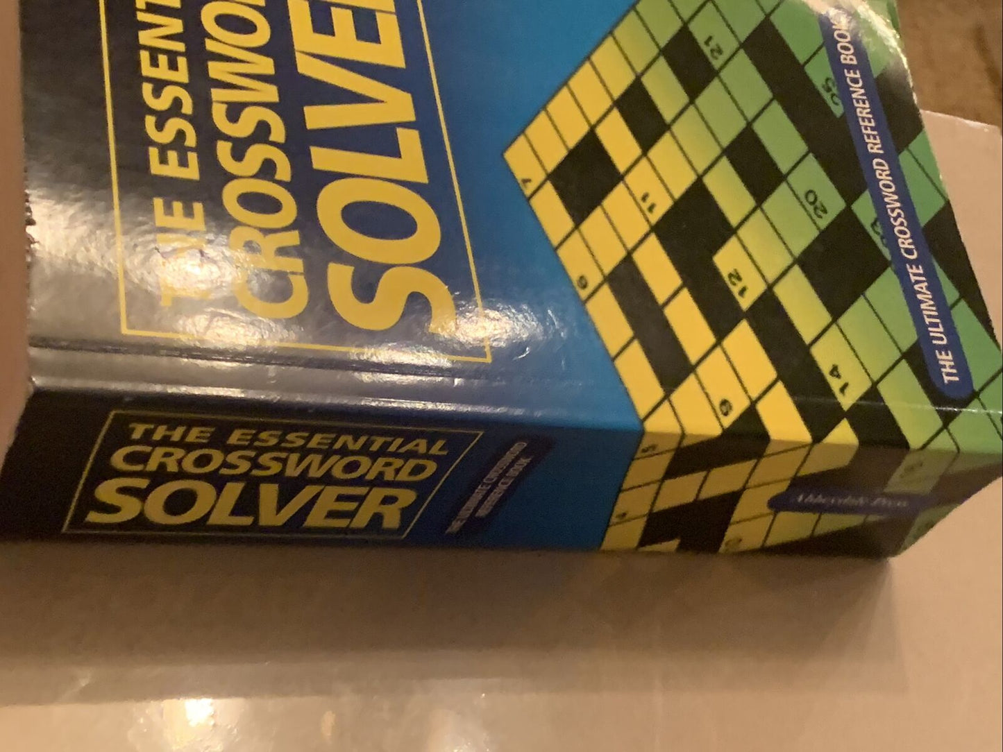 PB Book The ESSENTIAL CROSSWORD SOLVER Reference 2006 English