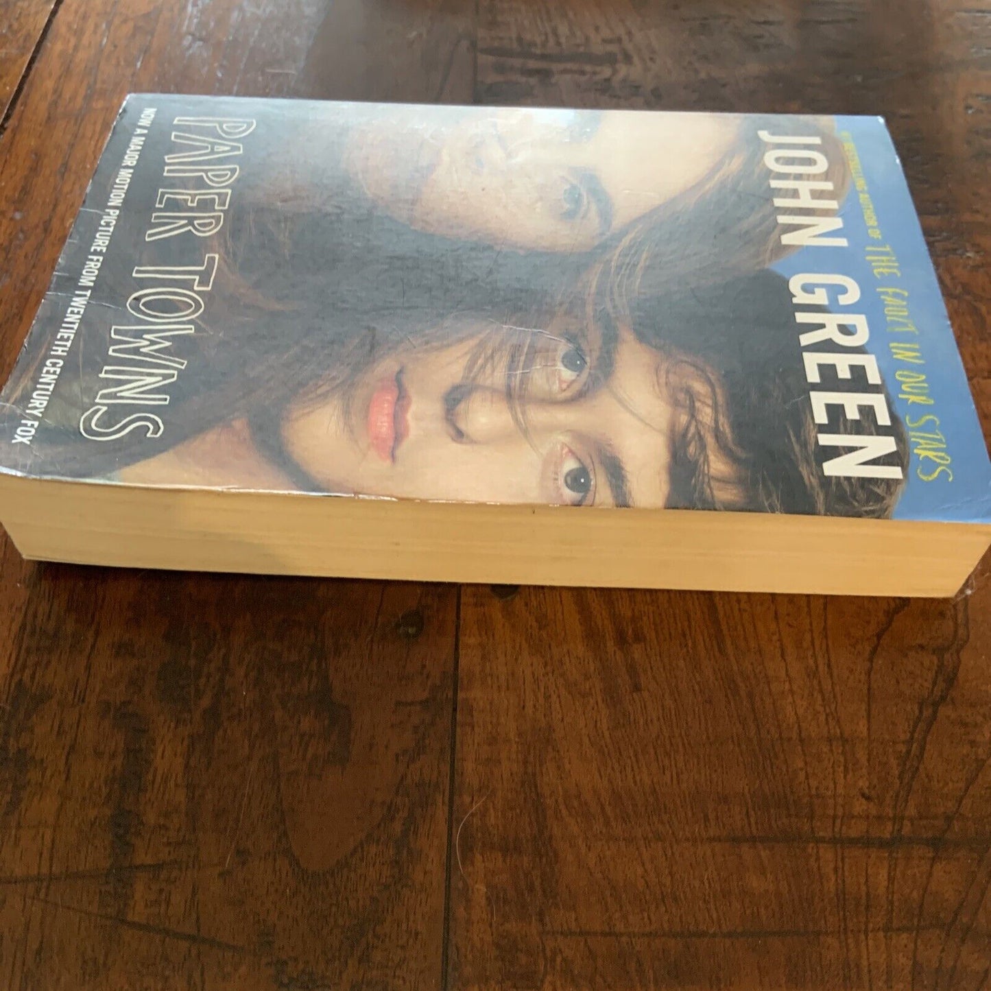 PB Book PAPER TOWNS by John Green Film Tie-in Edition 2015