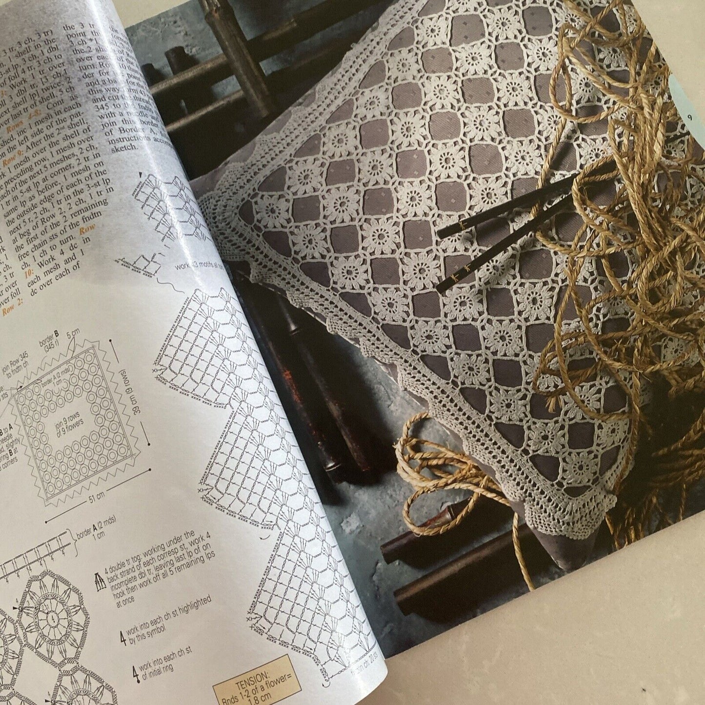 Crochet Monthly Magazine Issue 280 Provence 9 Patterns 2002 France EUC