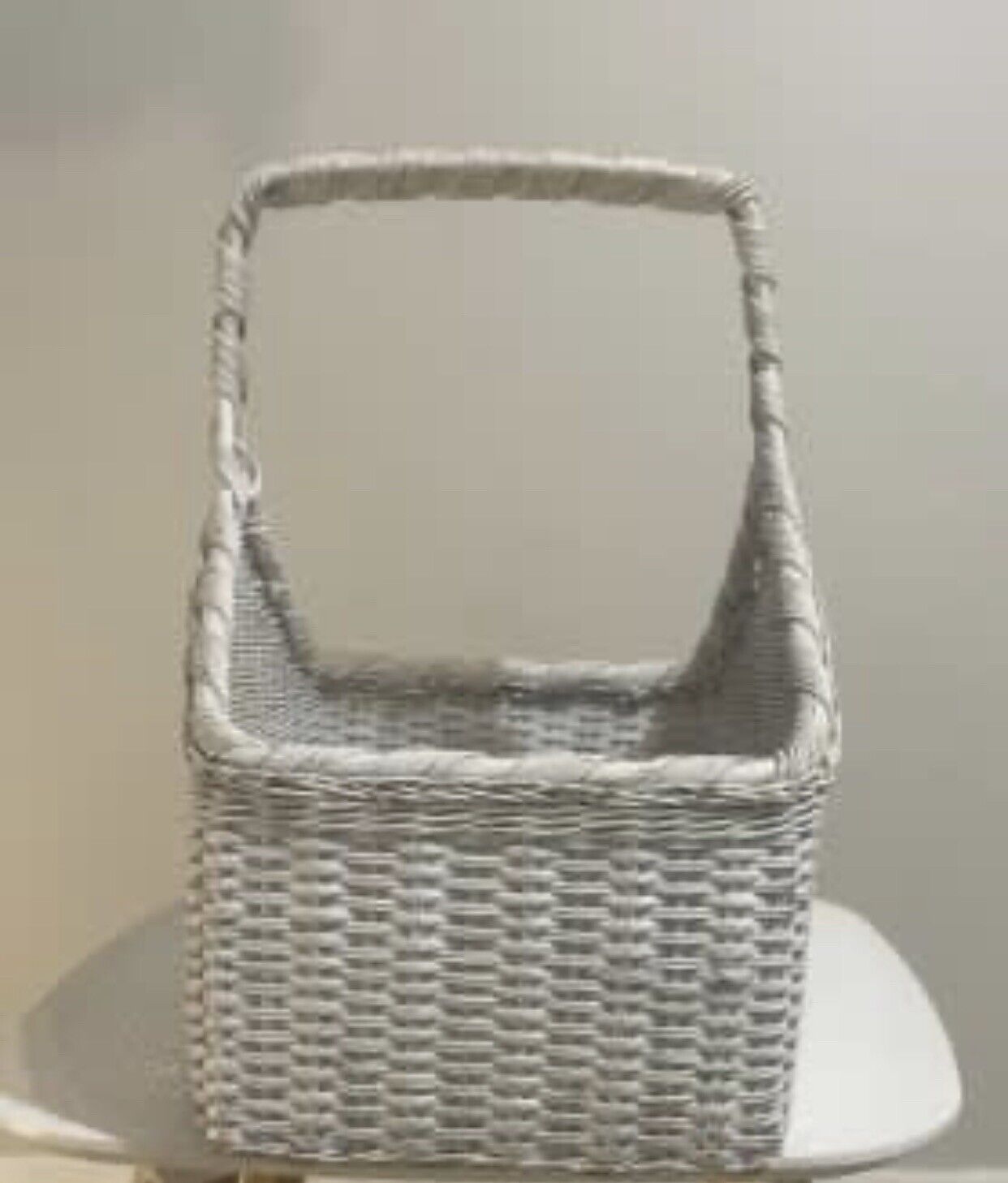 46.5cm Vintage Hand Woven Recrangular Wicker White Market Basket w Handle AE205