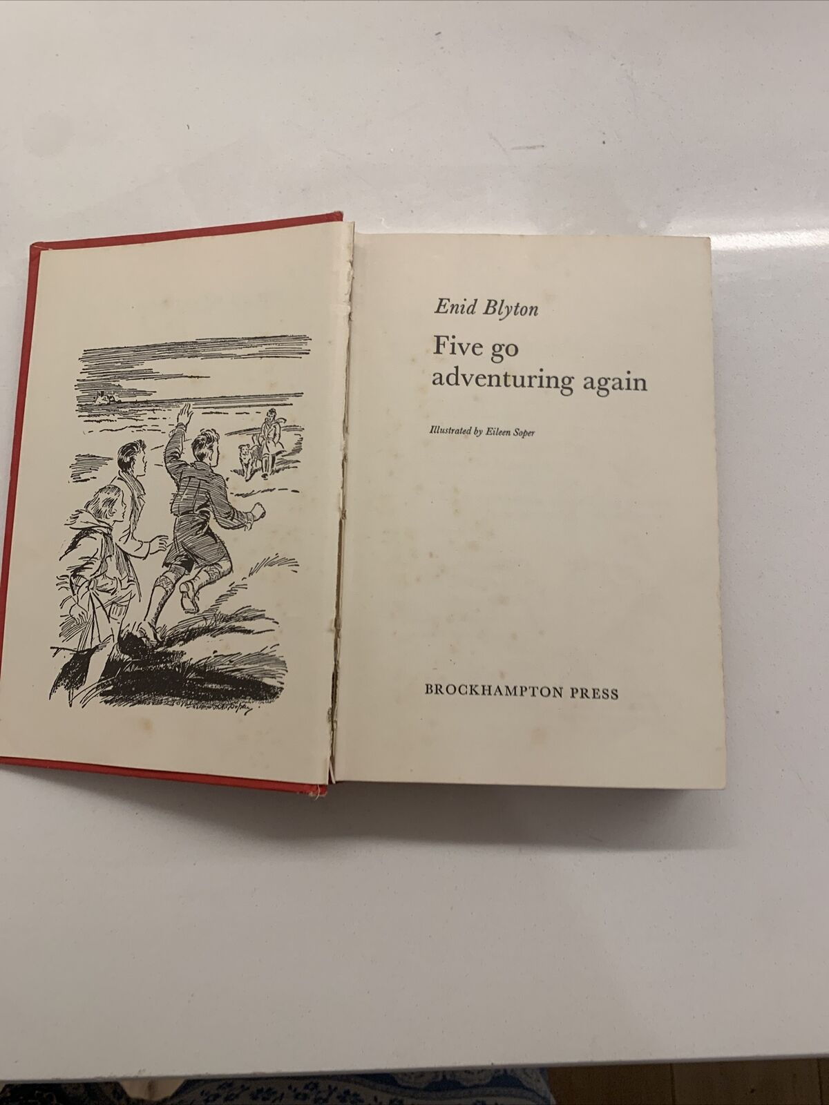 Vtg ENID BLYTON 2 In 1 Famous Five Go Adventuring Again & Go Down to the Sea HC