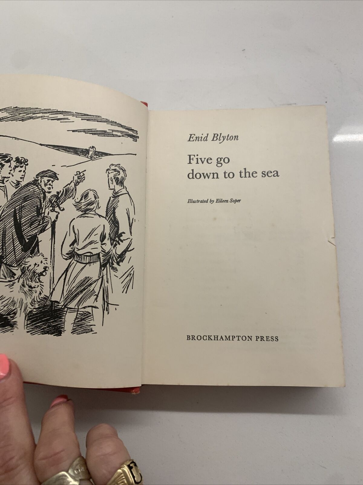 Vtg ENID BLYTON 2 In 1 Famous Five Go Adventuring Again & Go Down to the Sea HC