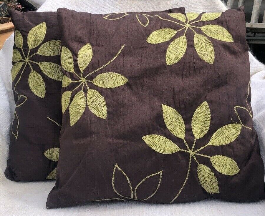Set of 2 Cushions Decorative Embroidered Foliage Leaves Pattern Square 42cm