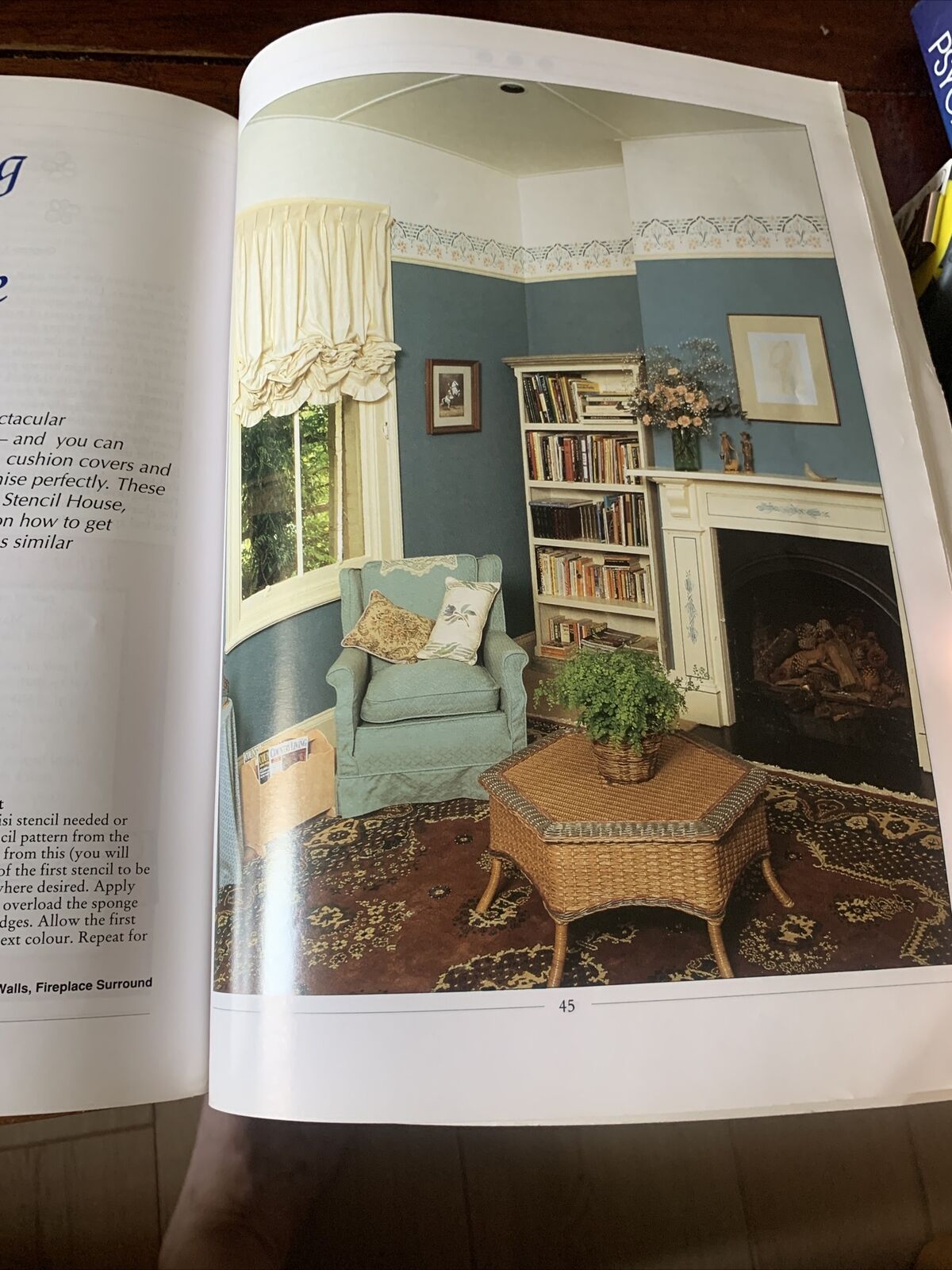 Molly Dye's Treasury of Craft Book Needlework Patterns Hints Sewing PB 1993