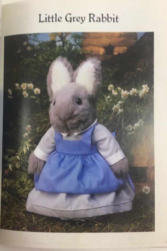 Little Grey Rabbit's Pattern Book Pamela Peake 5 x Sewing Pattern Craft HC 2008