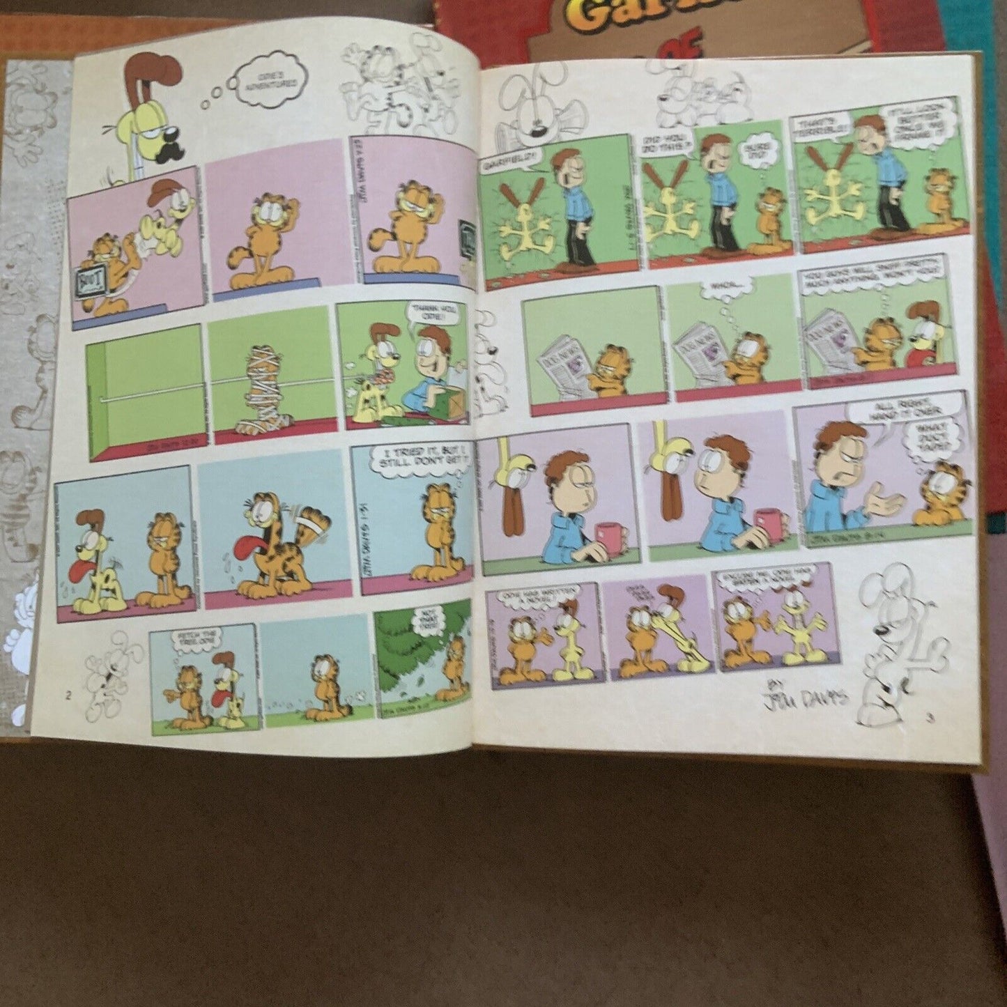 Comic Book GARFIELD CLASSIC LIBRARY Jim Davis Classic + Slipcase 4X HC Book