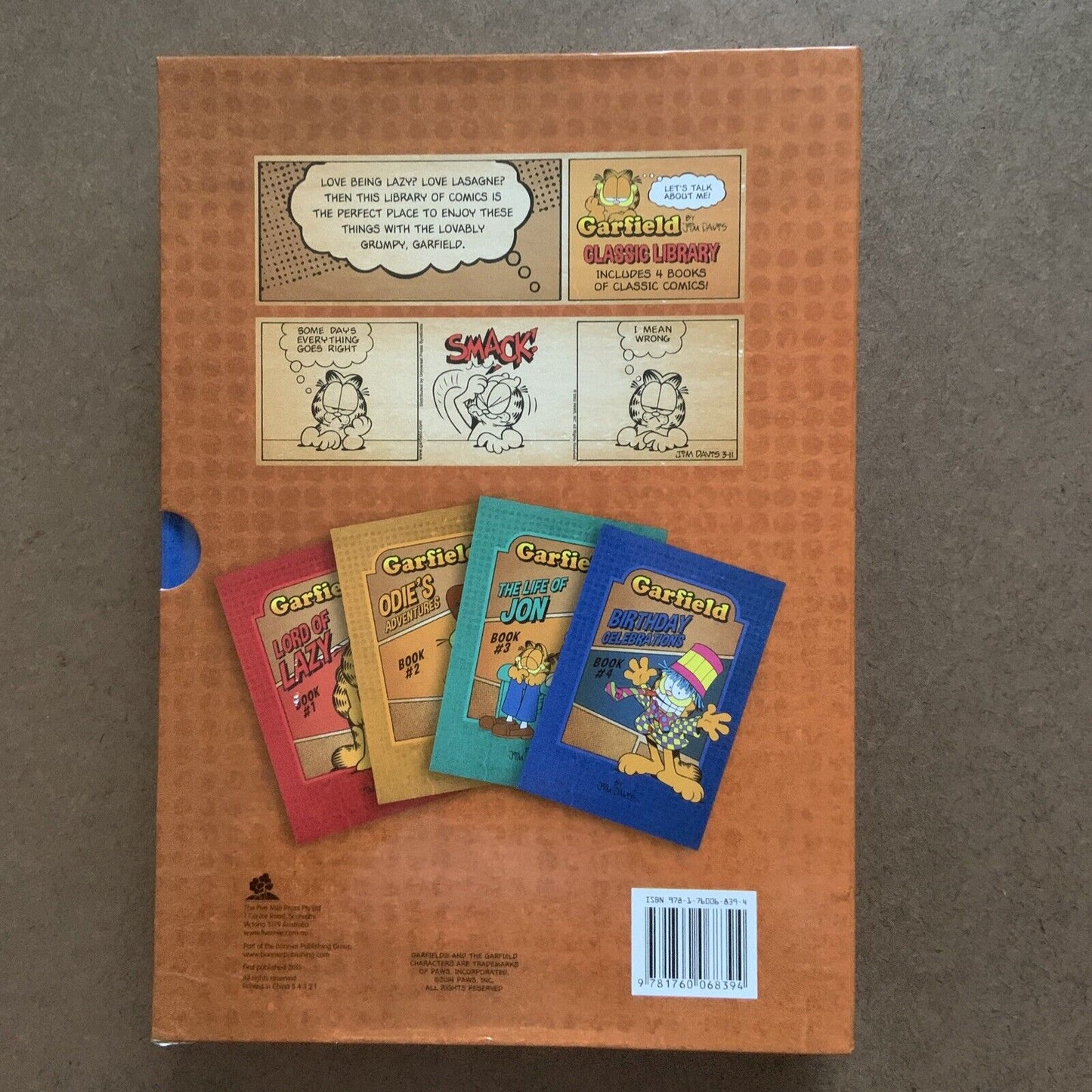 Comic Book GARFIELD CLASSIC LIBRARY Jim Davis Classic + Slipcase 4X HC Book
