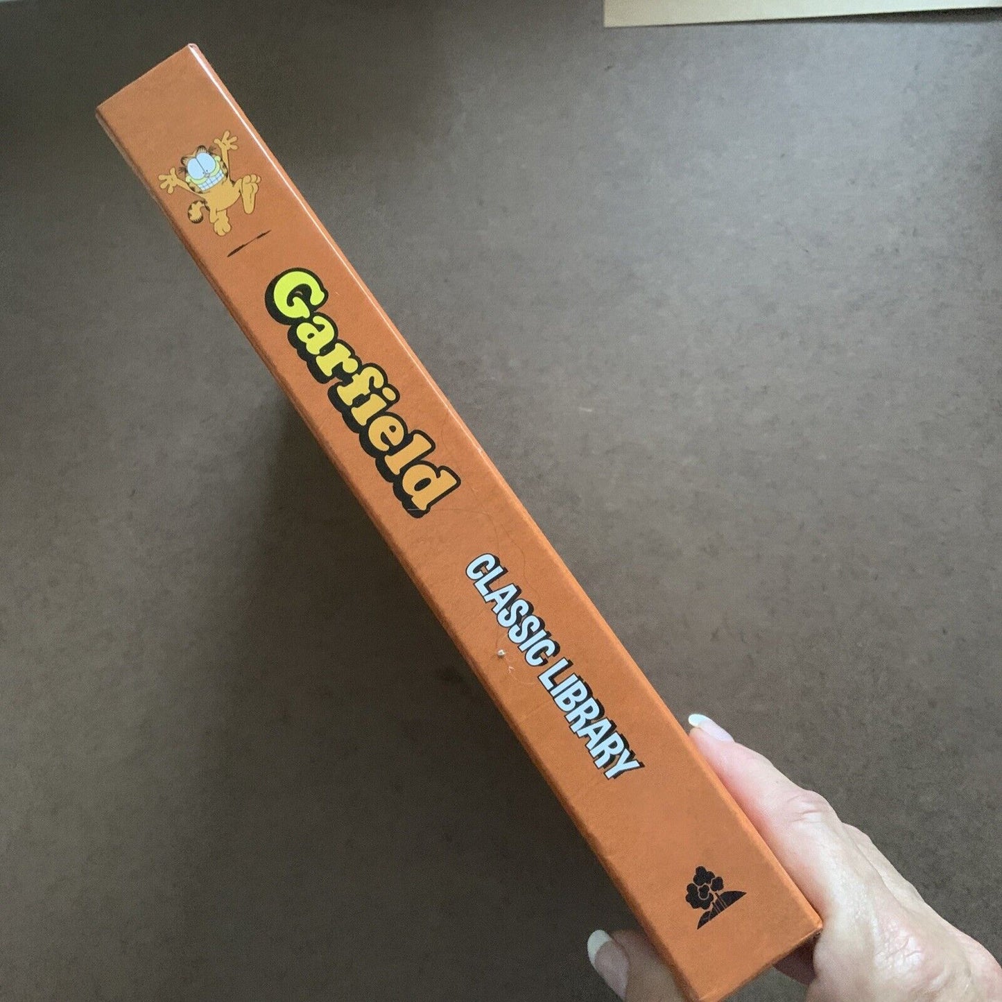 Comic Book GARFIELD CLASSIC LIBRARY Jim Davis Classic + Slipcase 4X HC Book