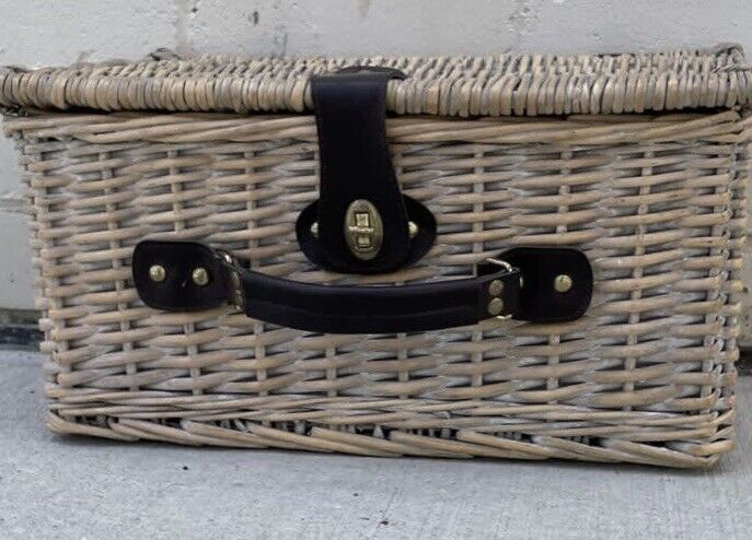 Picnic Basket English Style 38.5cm Hamper Bamboo Cane Carry Case Lime Wash AE54