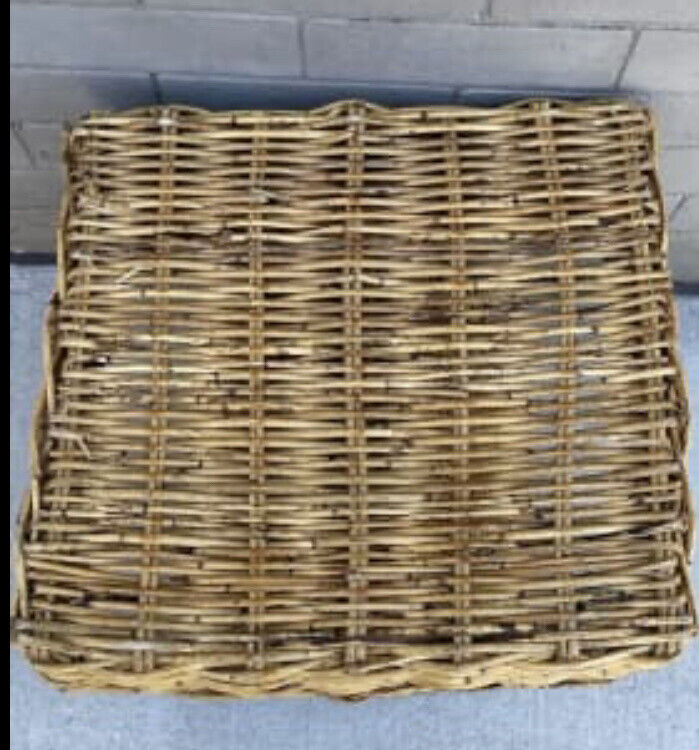 Vintage Picnic Basket HAMPER 42cm BAMBOO CANE FRENCH ENGLISH Style Storage AE51