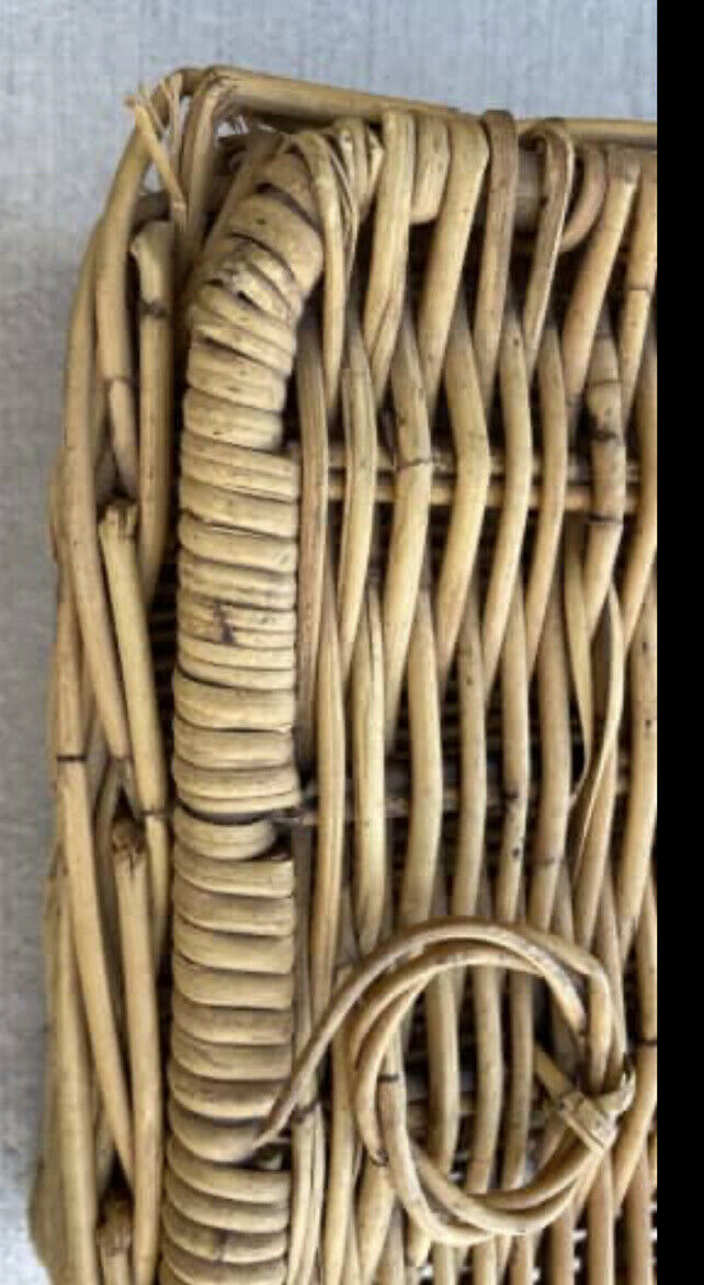 Vintage Picnic Basket HAMPER 42cm BAMBOO CANE FRENCH ENGLISH Style Storage AE51