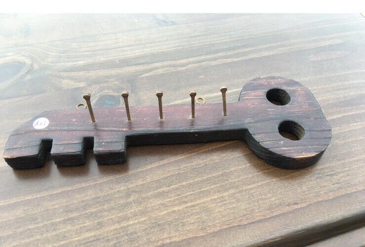 Mid century Arts & Crafts 30cm Wooden Key Shaped 5 key Holder Wall Mounted