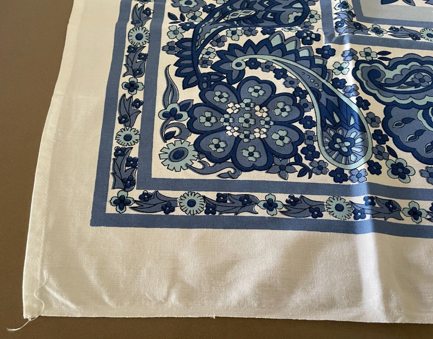TABLE CLOTH Vintage 1960'S Cotton Blue & White Paisley Floral Print 124 x 124cm