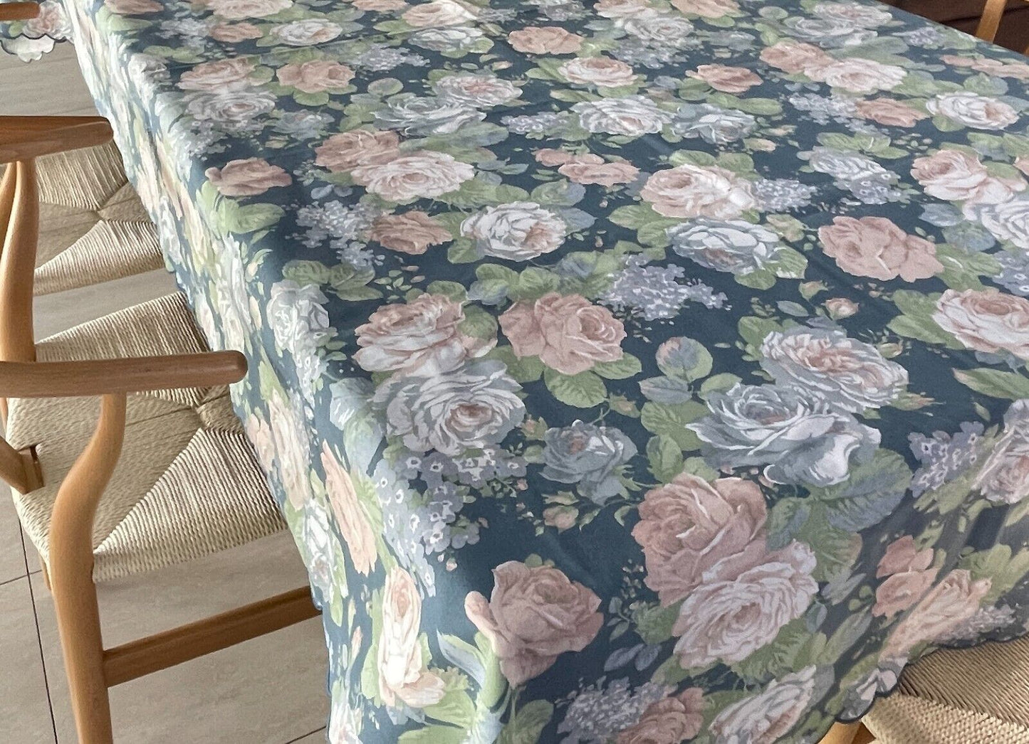 TABLE CLOTH Vintage 1980s Pastel Floral Print Scalloped Trim Rectangle 152x256cm