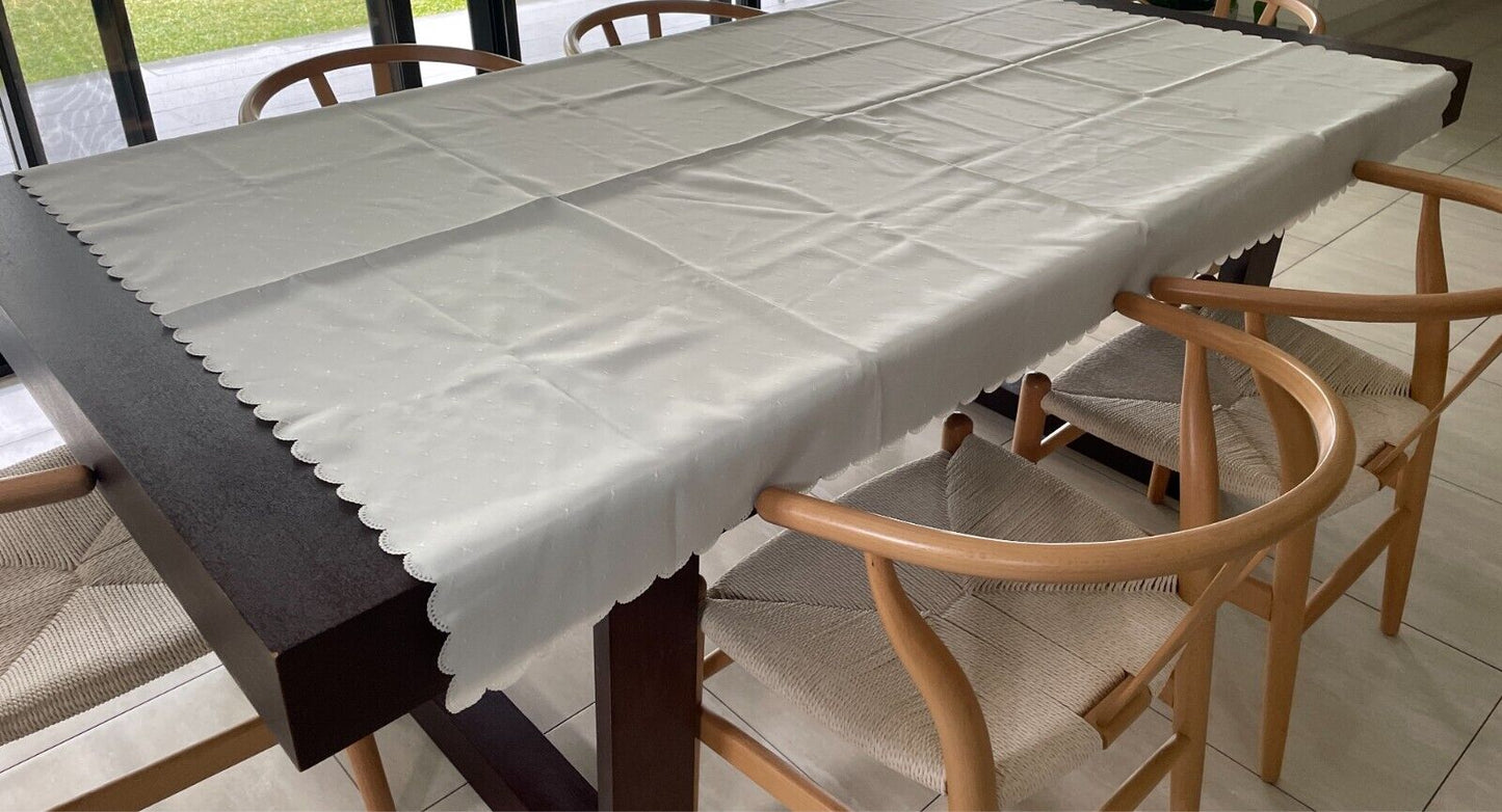 TABLE CLOTH K-MART Cream Jacquard Print Rectangle Shape Scallop Edge Polyester