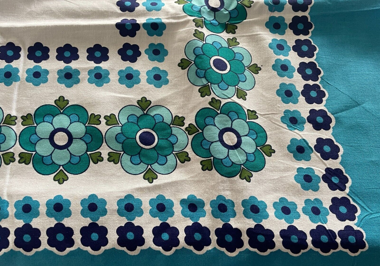 TABLE CLOTH Vintage 1960'S Cotton Blue Shades White Floral Print 127 x 176cm