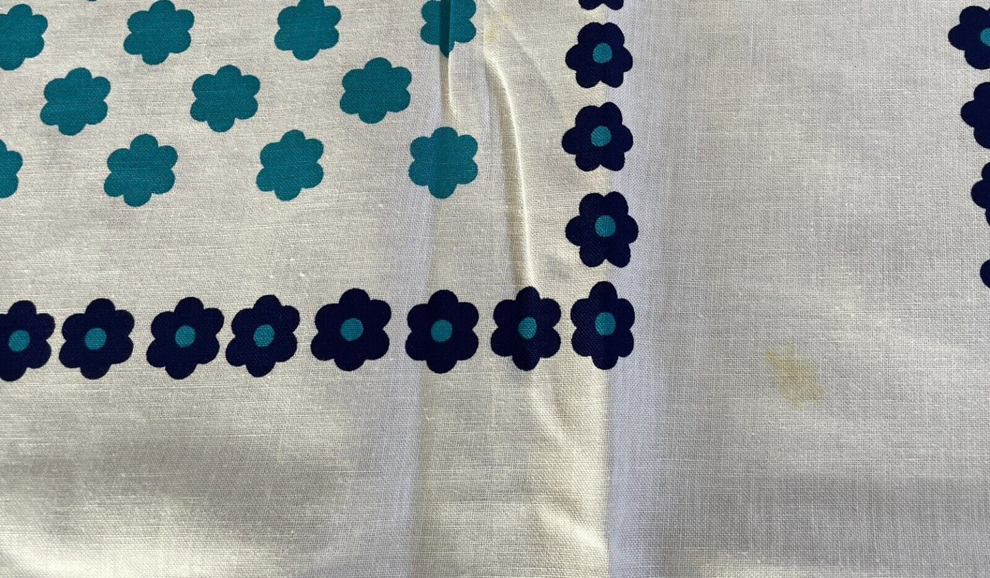 TABLE CLOTH Vintage 1960'S Cotton Blue Shades White Floral Print 127 x 176cm