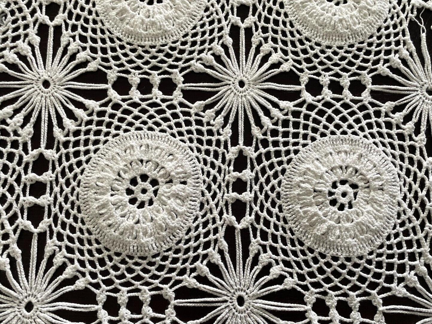 Crochet Lace TABLE CLOTH Bedspread 1970s White Cotton Large 254cm x 349cm