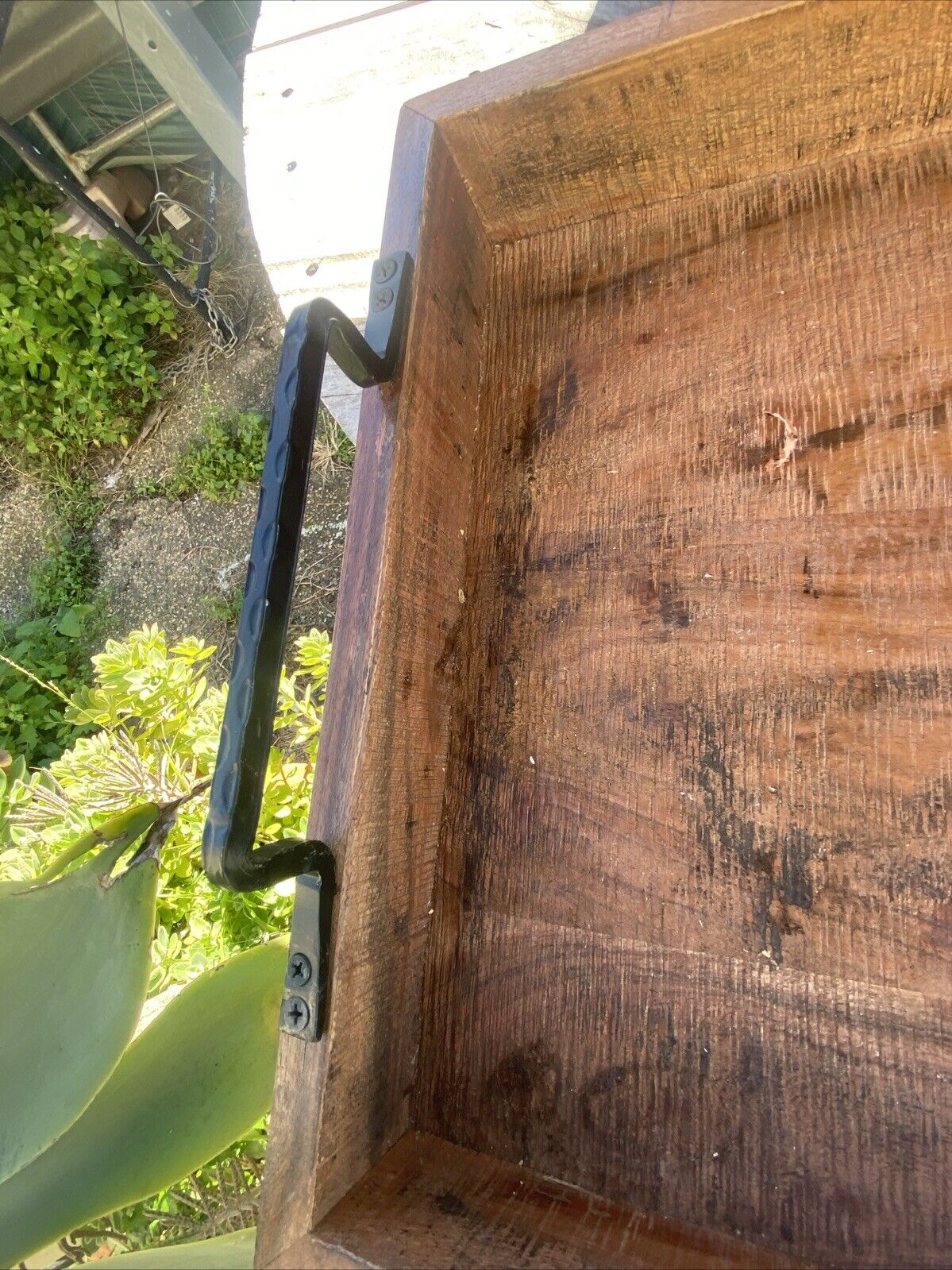 Rustic Serving Tray Wooden Bed Ottoman Table w Black Wrought Iron Handles E125