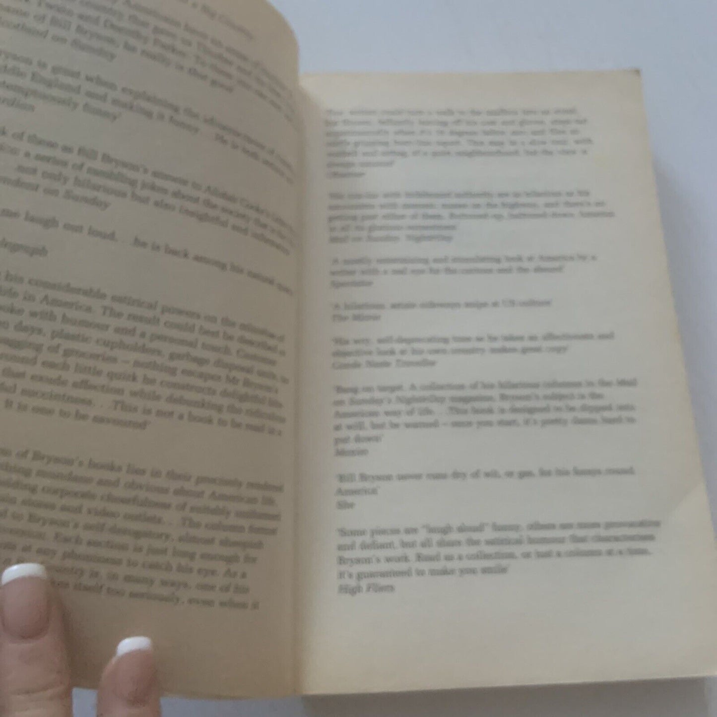 PB Book NOTES FROM A BIG COUNTRY by Bill Bryson Aussie Novel