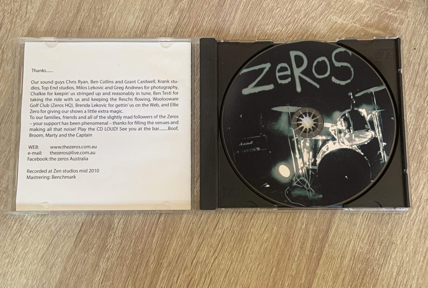 CD Rare THE ZEROS 2010 Australian Music Band