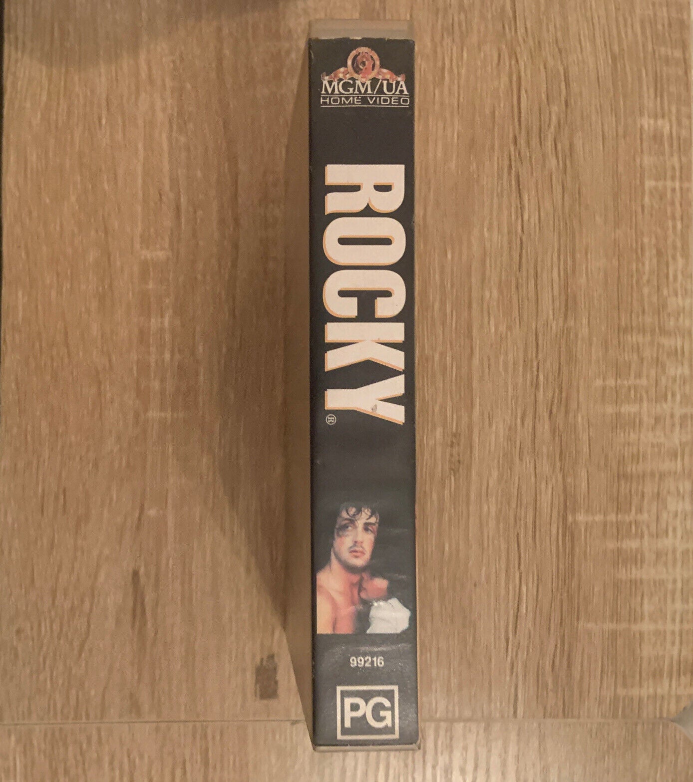 VHS ROCKY 1975 Video Tape Sylvester Stallone Talia Shire Burt Young Boxing Cult