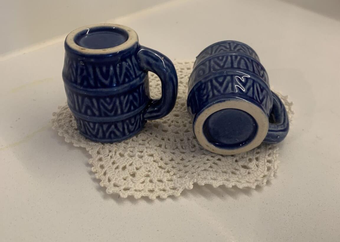 Vintage 2x BLUE JAPANESE CHINA SET MINI MUG TOOTHPICK HOLDERS Barrel Shot Glass