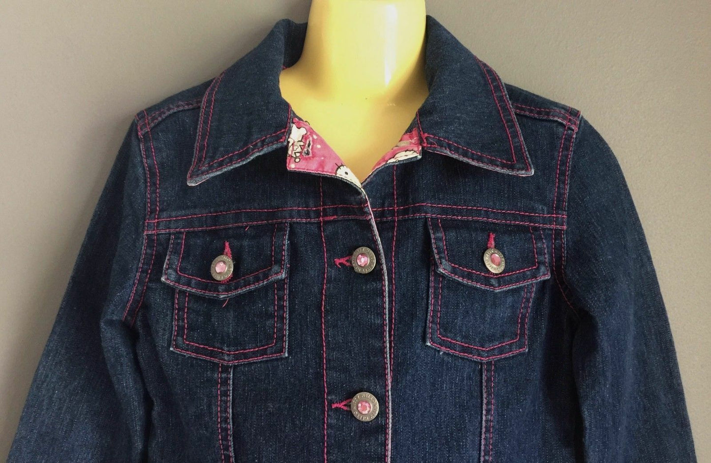 Girls HELLO KITTY Jacket Dark Denim Jacket Back Stud Motif Size 5 Sanrio Evy NEW
