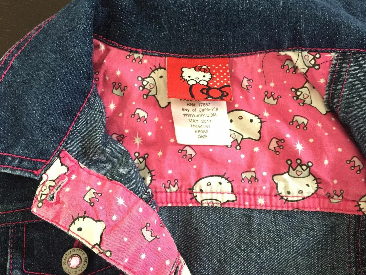 Girls HELLO KITTY Jacket Dark Denim Jacket Back Stud Motif Size 5 Sanrio Evy NEW