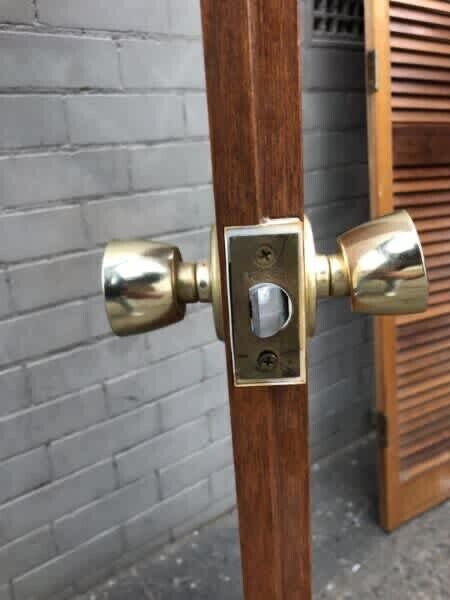 1 x 201 x 64cm Timber Louvre Door doorknobs Hinges One Off Half Panel Louvres