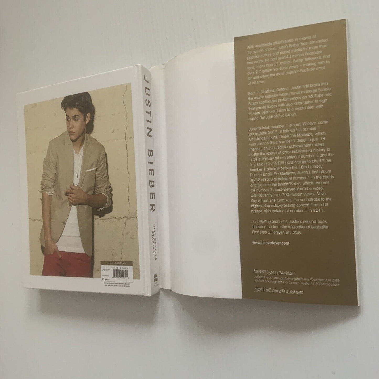 HC Book 100% Official Justin Bieber Just Getting Started by Justin Bieber 2012