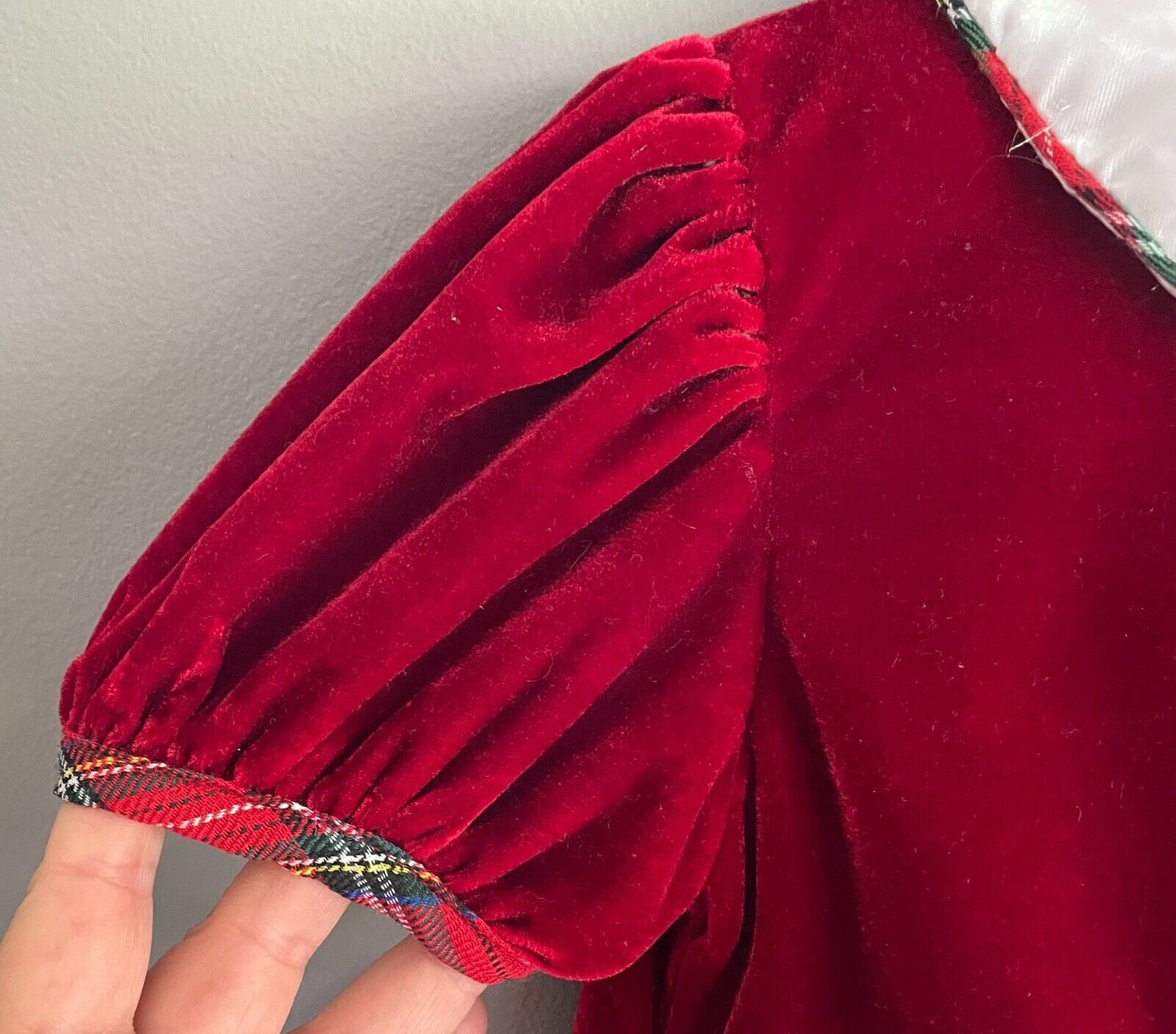 Vintage Girls LONGROAL Deep Red Velour Tartan Trim Peter Pan Collar Sz 5 no tag