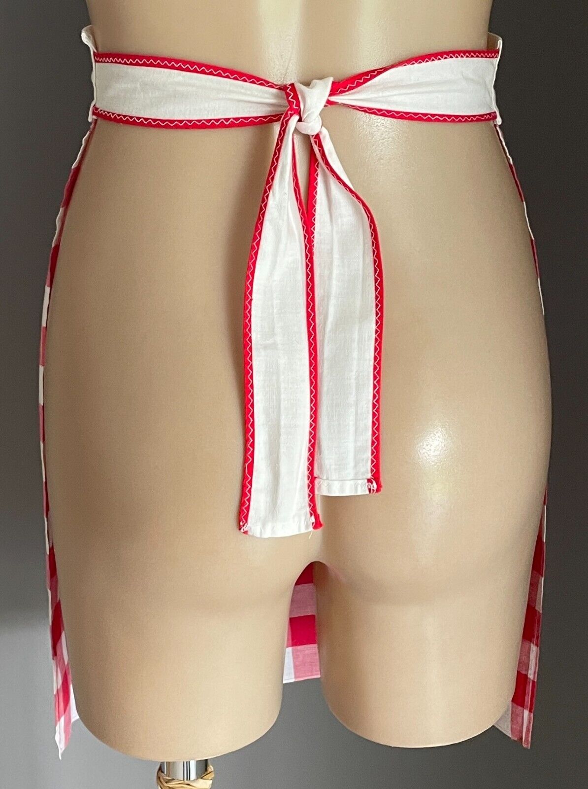 Vintage Kitchen Apron Handmade 1" Red White Gingham Check Print Waist Tie Sz 10