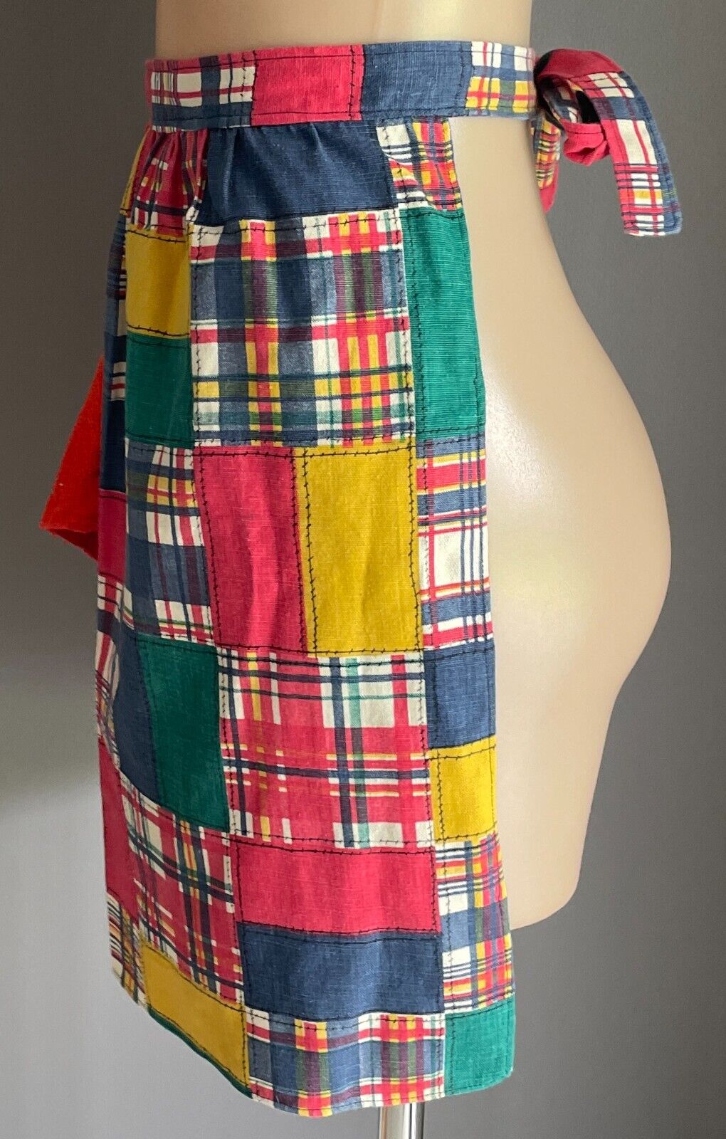 Vintage Kitchen Apron Red Patch Print Waist Tie Attached Hand Towel Sz 8 12