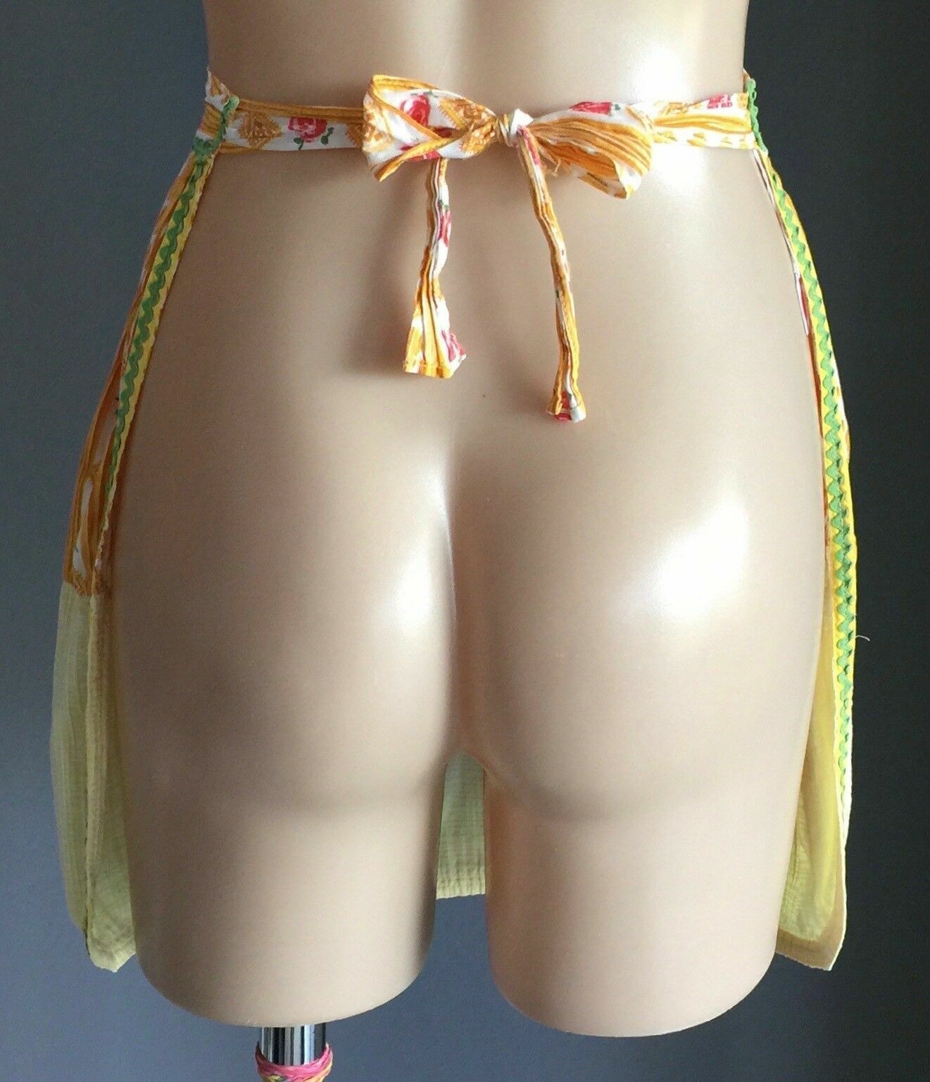 HALF APRON Vintage Yellow Brown Pink Rose Handmade Waist Tie Size 10 1950's 60's