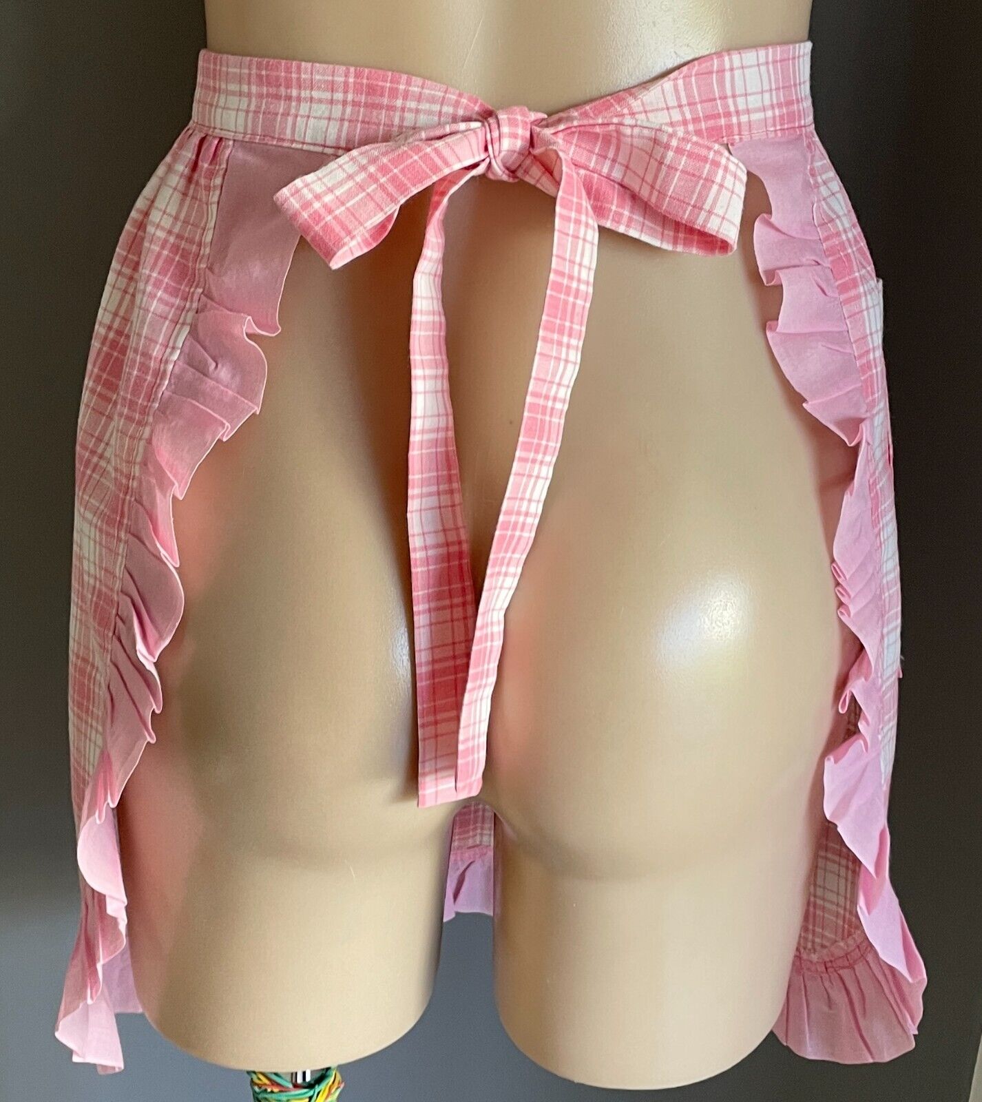 HALF APRON Vintage 1950's Pink White Check Ruffle Trim Waist Tie To Fit Sz 8 12