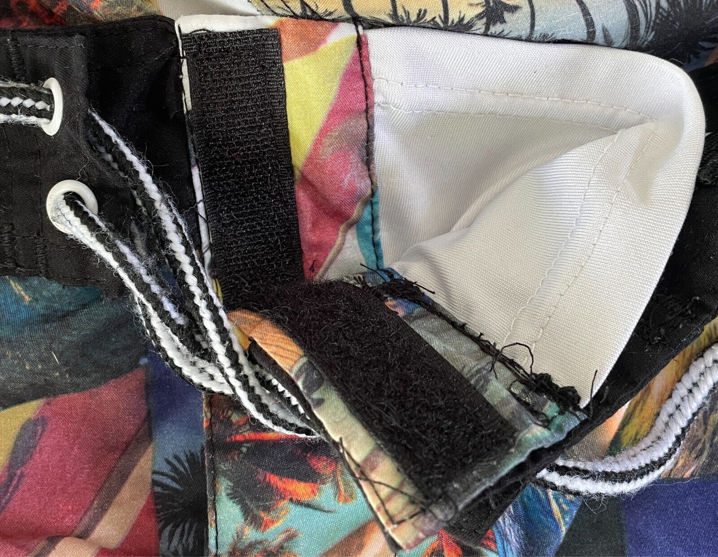 Boys URBAN SUPPLY Board Shorts Size 12 Multicolour Skate Beach Scene Tie Waist